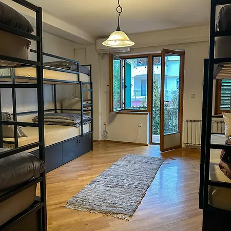 ホステル My Mother's House *