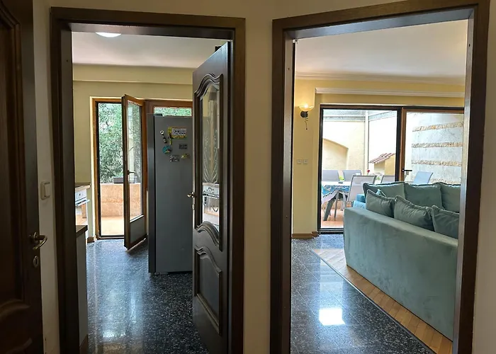 ホステル My Mother's House スコピエ