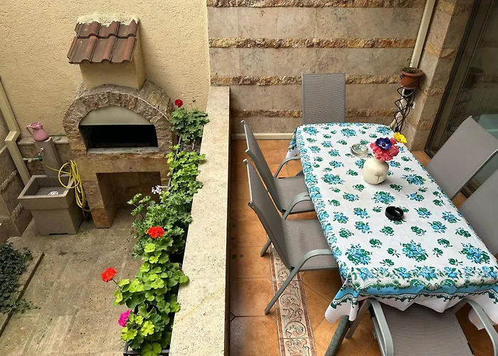 My Mother's House ホステル