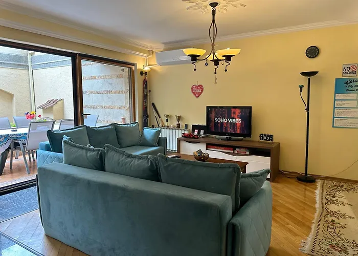 ホステル My Mother's House *