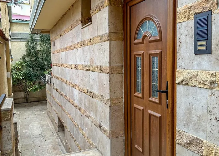 ホステル My Mother's House *